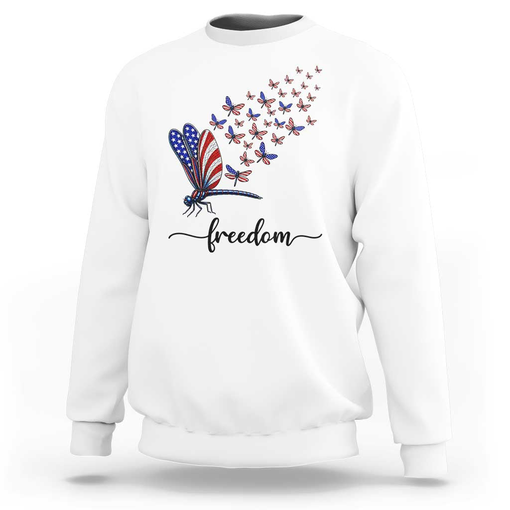 Freedom Dragonfly American Flag 4th Of July Sweatshirt Patriotic Nature Lover Graphic