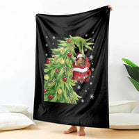 Funny Christmas Guinea In Green Hand Naughty Throw Blanket Cute Pet Lover Gift - Wonder Print Shop