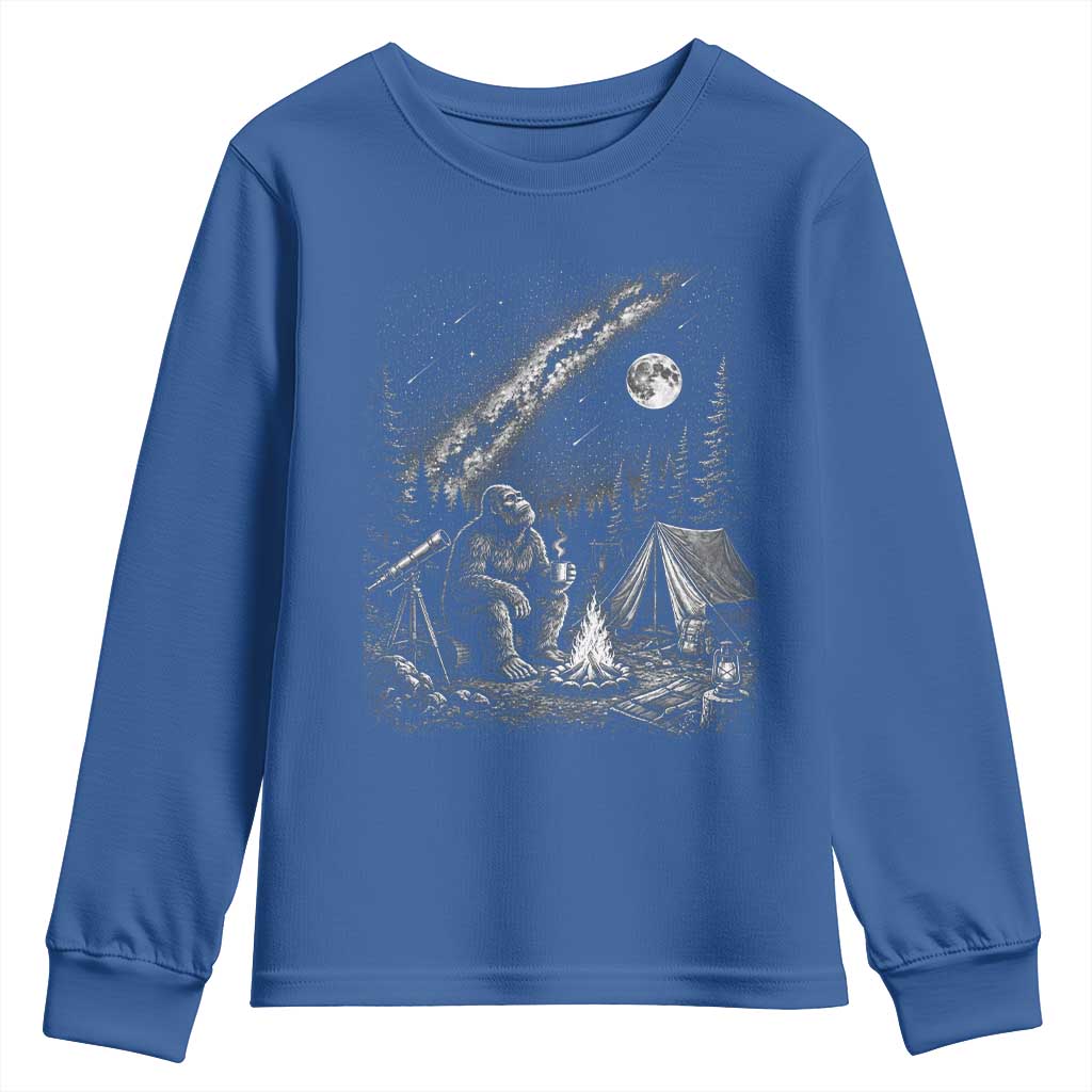 Bigfoot Camping Under Meteor Showers Youth Sweatshirt Stargazer Gift