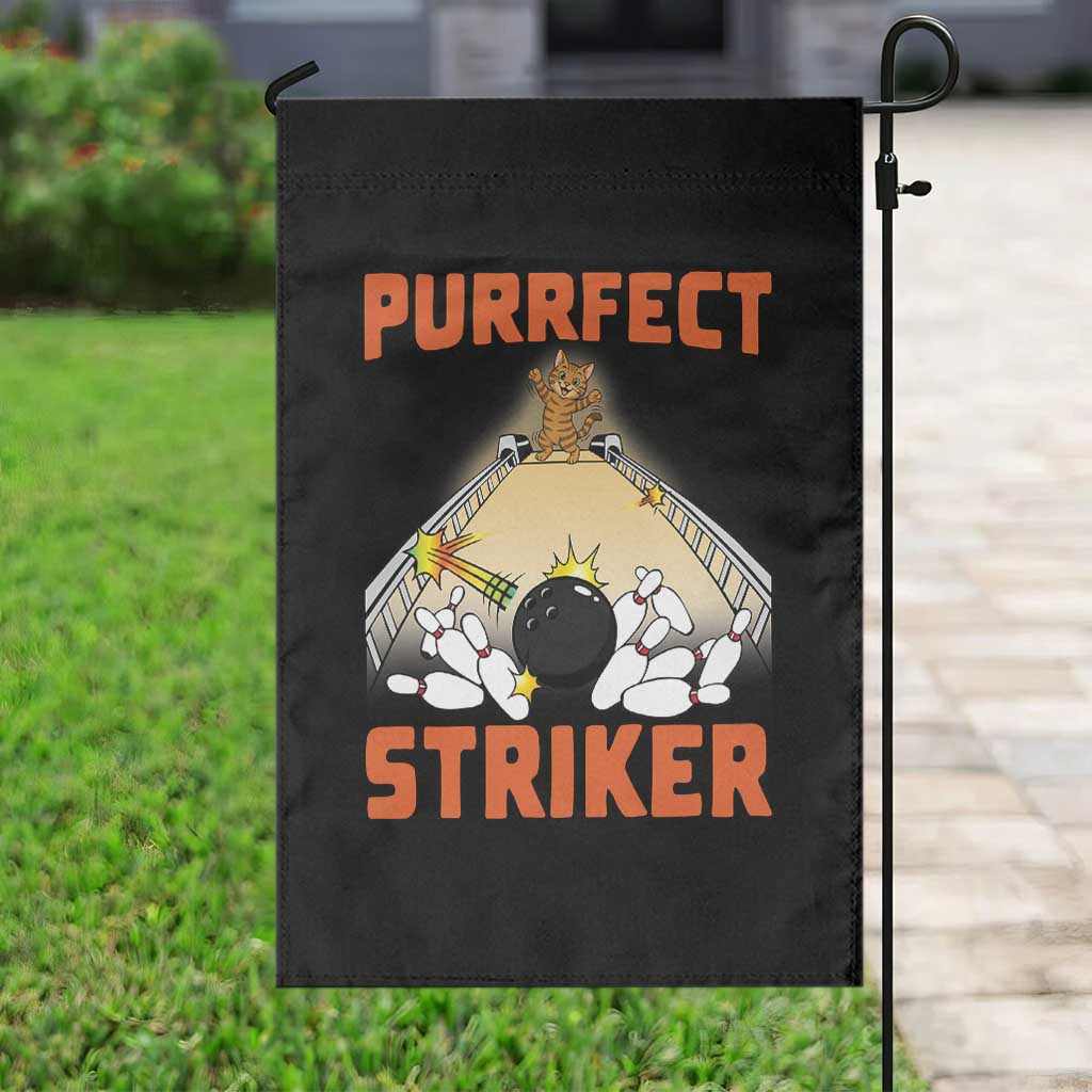 Funny Cat Bowling Gift Garden Flag Purrfect Striker - Wonder Print Shop