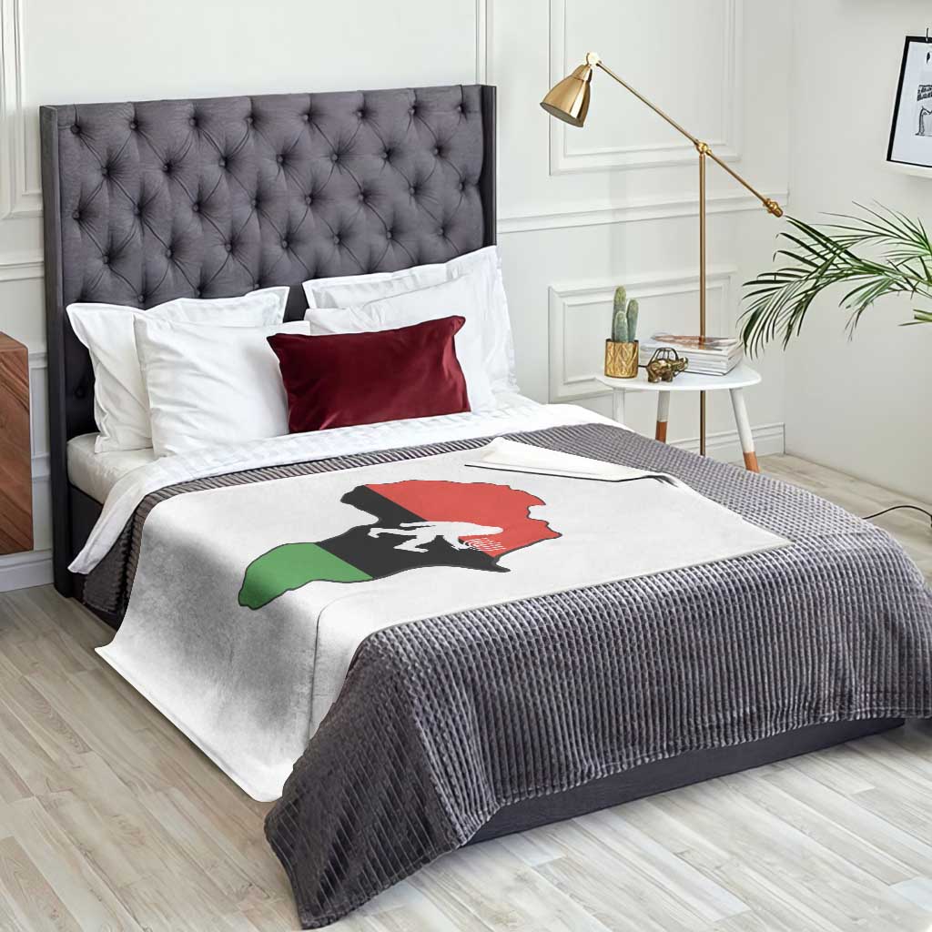 Funny Kwanzaa Bigfoot Lover Throw Blanket Festival Of Lights African Heritage Gift - Wonder Print Shop