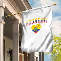 Vintage Ecuador Flag Heart Garden Flag Proud Ecuadorian Heritage Gift