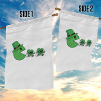 St Patricks Day Retro Gamer Eating Shamrock Lucky Gift Garden Flag