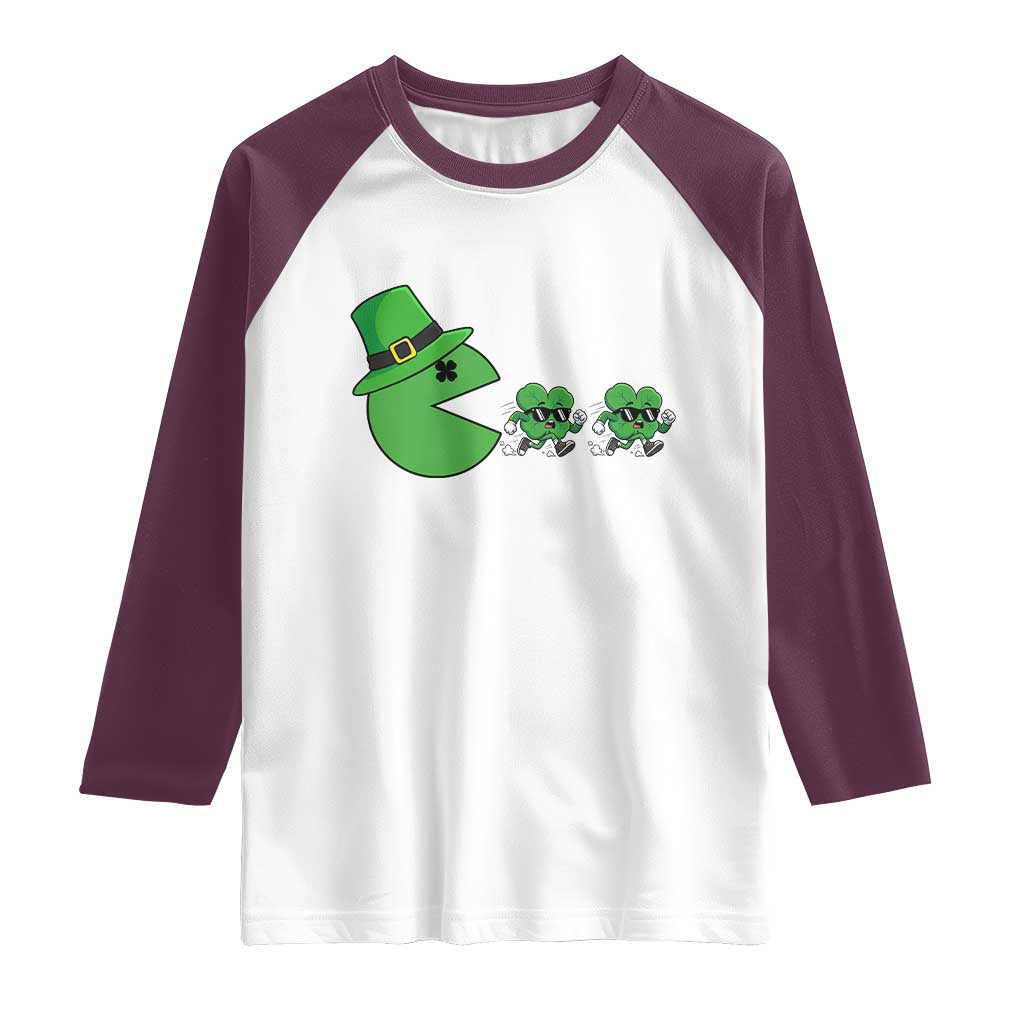 St Patricks Day Retro Gamer Eating Shamrock Lucky Gift Raglan Shirt