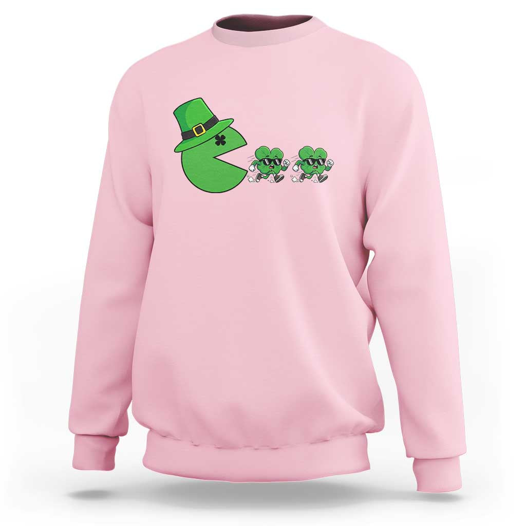 St Patricks Day Retro Gamer Eating Shamrock Lucky Gift Sweatshirt
