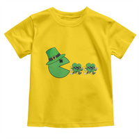 St Patricks Day Retro Gamer Eating Shamrock Lucky Gift Toddler T Shirt