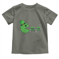 St Patricks Day Retro Gamer Eating Shamrock Lucky Gift Toddler T Shirt