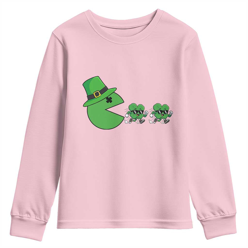 St Patricks Day Retro Gamer Eating Shamrock Lucky Gift Youth Sweatshirt