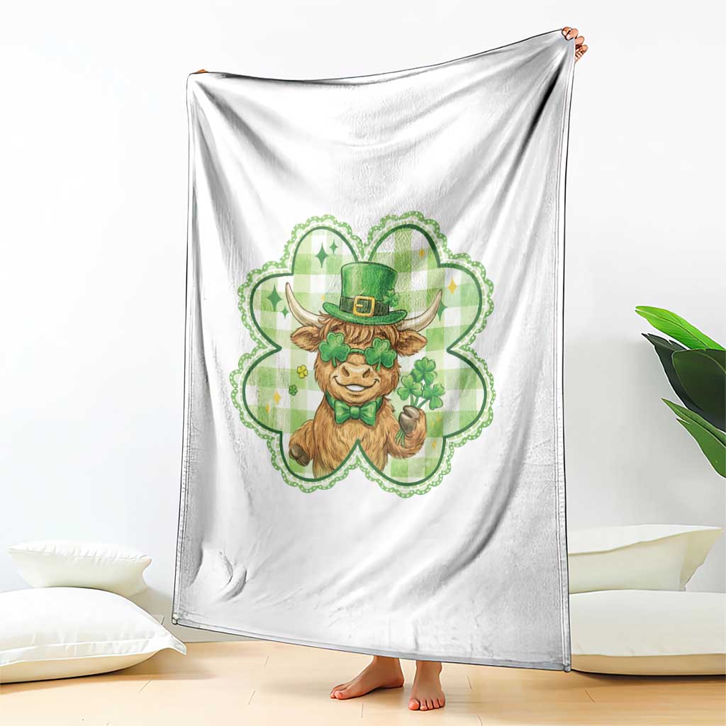 Funny Irish Highland Cow Shamrock Holiday Gift Throw Blanket