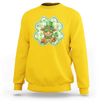 Funny Irish Highland Cow Shamrock Holiday Gift Sweatshirt