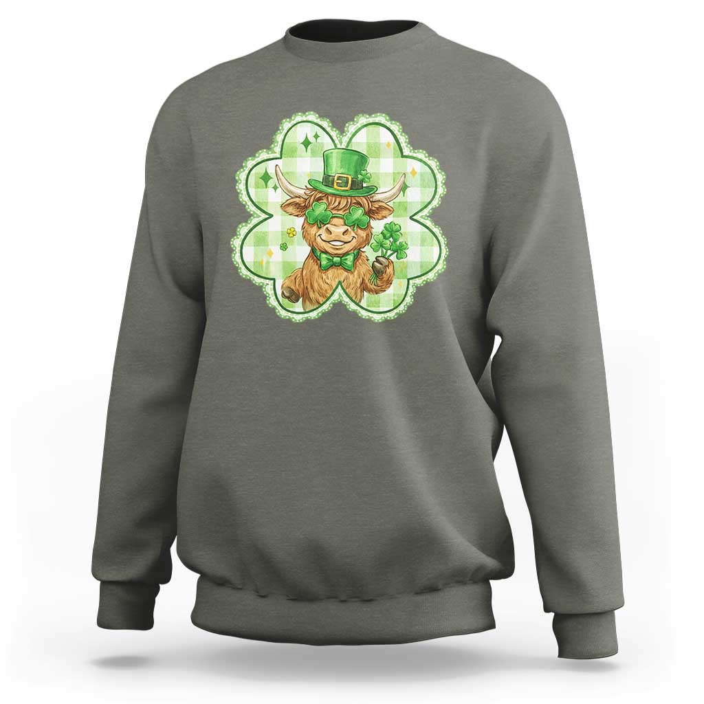 Funny Irish Highland Cow Shamrock Holiday Gift Sweatshirt