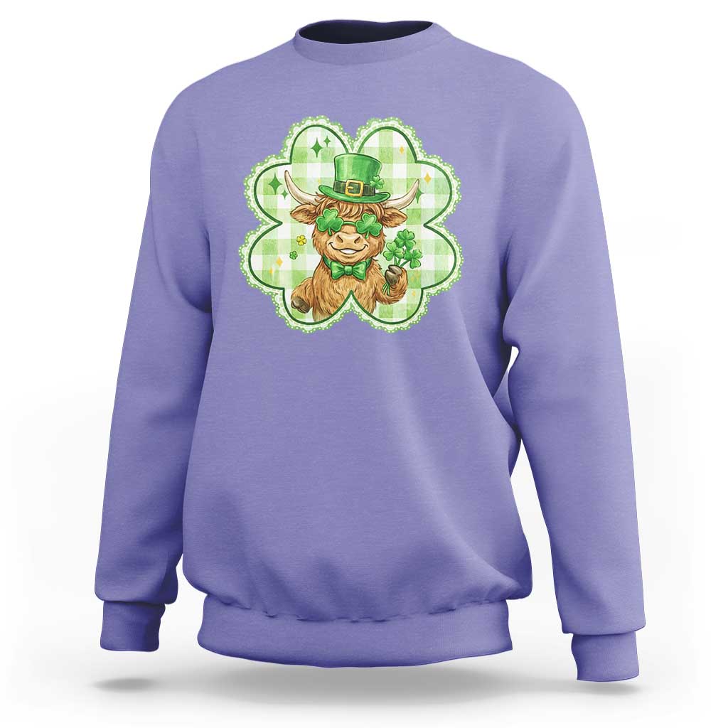 Funny Irish Highland Cow Shamrock Holiday Gift Sweatshirt