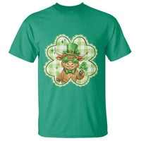 Funny Irish Highland Cow Shamrock Holiday Gift T Shirt