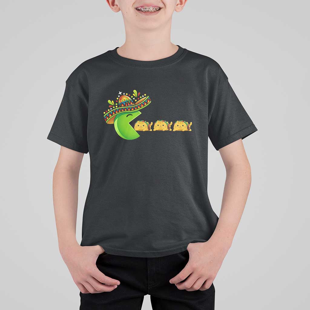 Cinco De Mayo Retro Game T Shirt For Kid Funny Sombrero Character Chasing Taco Cat
