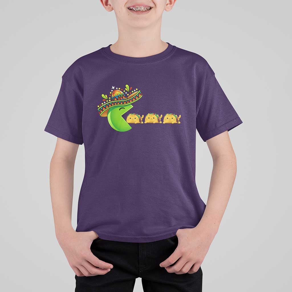 Cinco De Mayo Retro Game T Shirt For Kid Funny Sombrero Character Chasing Taco Cat
