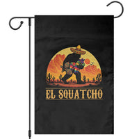 Funny El Squatcho Cinco De Mayo Fiesta Gift Garden Flag
