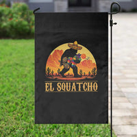 Funny El Squatcho Cinco De Mayo Fiesta Gift Garden Flag