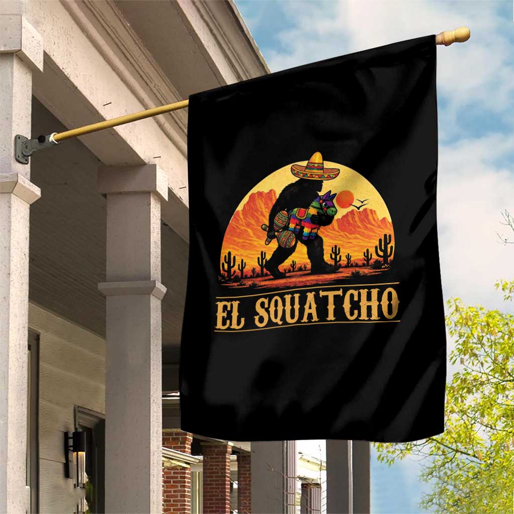 Funny El Squatcho Cinco De Mayo Fiesta Gift Garden Flag
