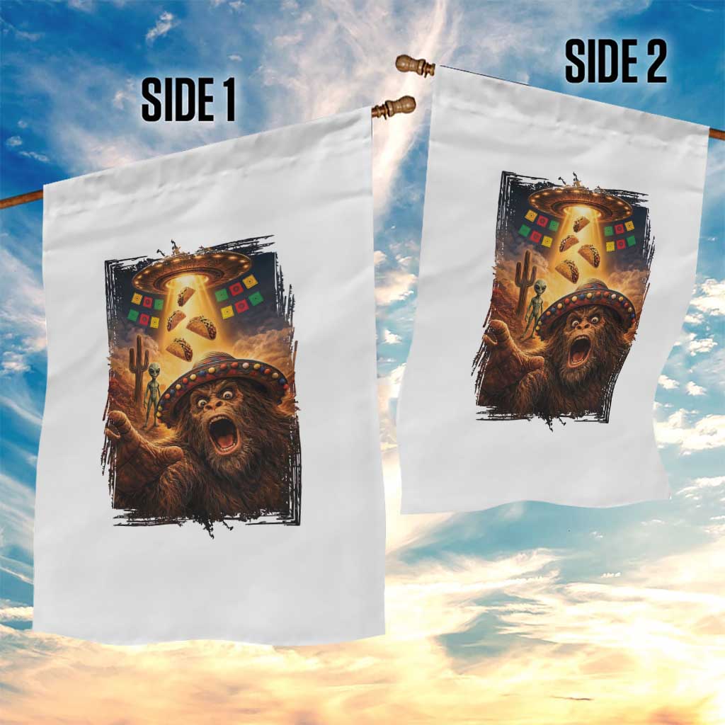 Funny Bigfoot Alien Selfie Garden Flag Cinco De Mayo Party Gift