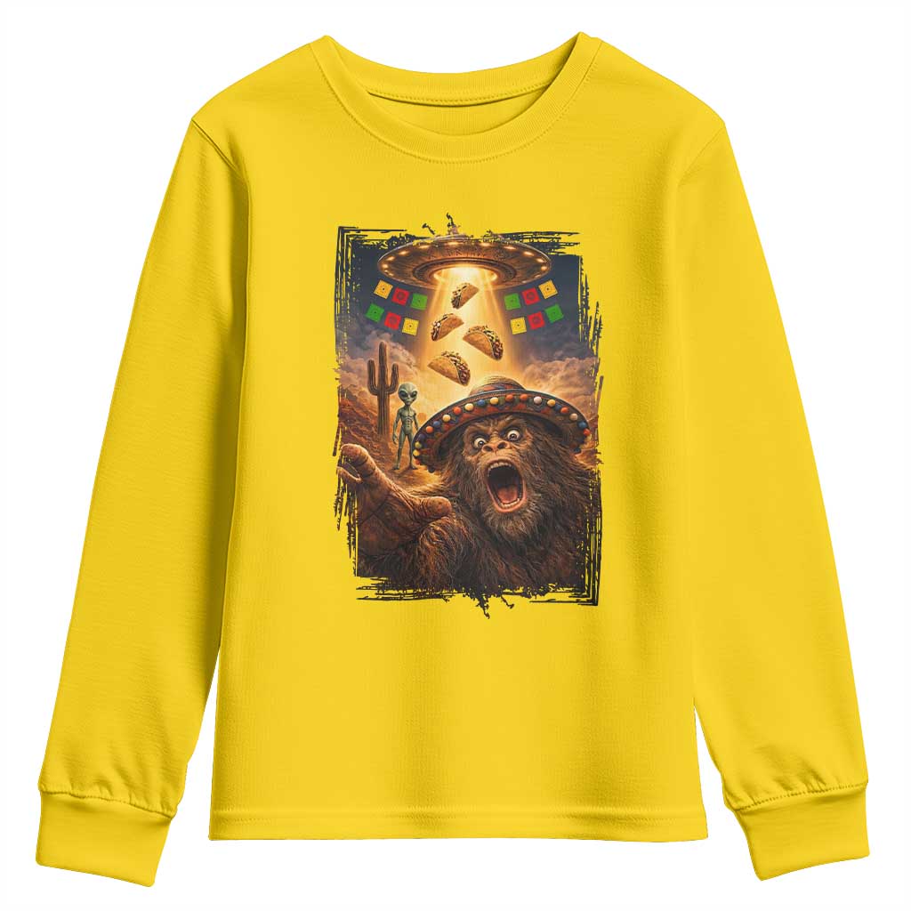 Funny Bigfoot Alien Selfie Youth Sweatshirt Cinco De Mayo Party Gift