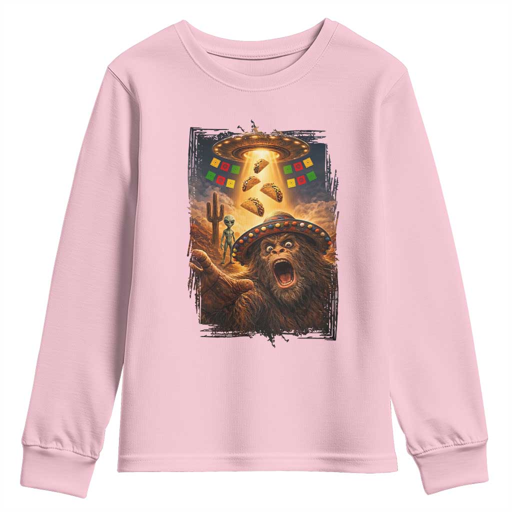 Funny Bigfoot Alien Selfie Youth Sweatshirt Cinco De Mayo Party Gift