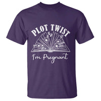 Pregnancy Announcement For Book Lovers T Shirt Plot Twist I Am Pregnant