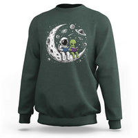 Funny Bookworm In Space Sweatshirt Cute Astronaut And Alien Reading