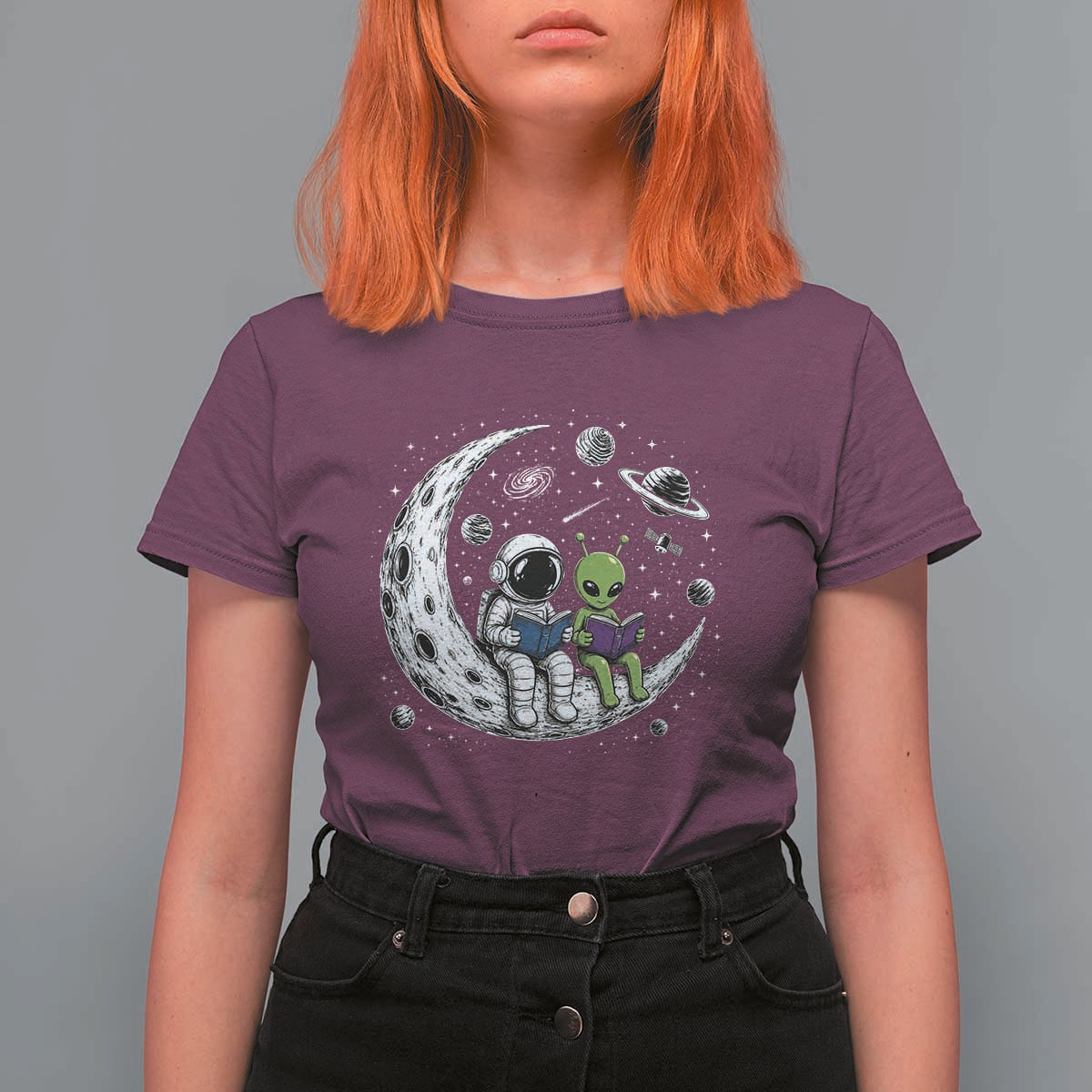 Funny Bookworm In Space T Shirt For Women Cute Astronaut And Alien Reading