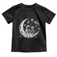Funny Bookworm In Space Toddler T Shirt Cute Astronaut And Alien Reading