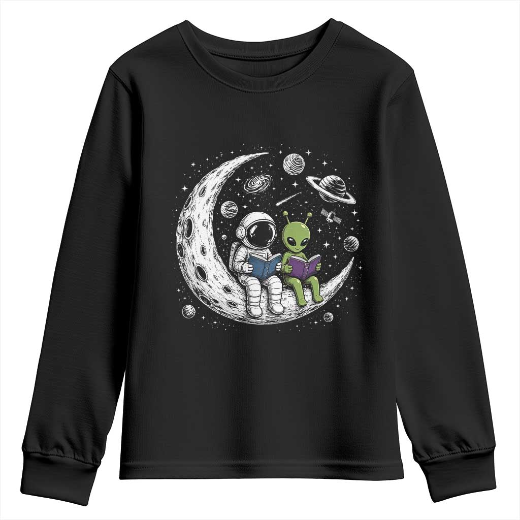 Funny Bookworm In Space Youth Sweatshirt Cute Astronaut And Alien Reading