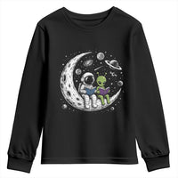 Funny Bookworm In Space Youth Sweatshirt Cute Astronaut And Alien Reading
