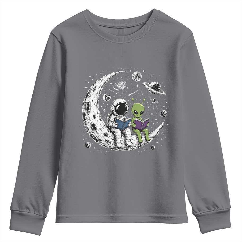 Funny Bookworm In Space Youth Sweatshirt Cute Astronaut And Alien Reading
