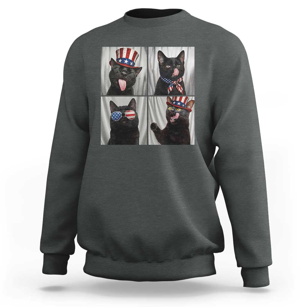 Funny Patriotic Black British Shorthair Cat Selfie Sweatshirt