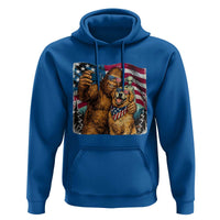 Funny Patriotic Bigfoot Golden Retriever Selfie Squad Hoodie