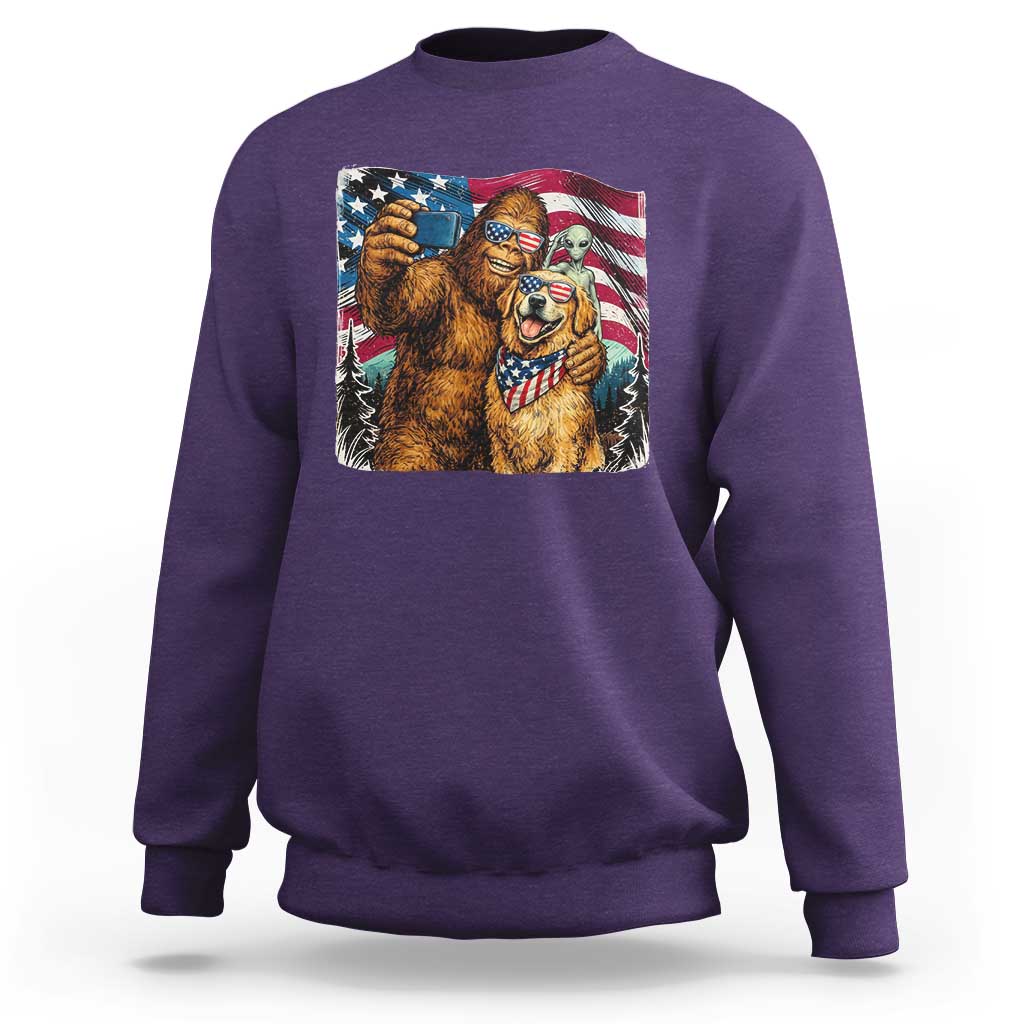 Funny Patriotic Bigfoot Golden Retriever Selfie Squad Sweatshirt