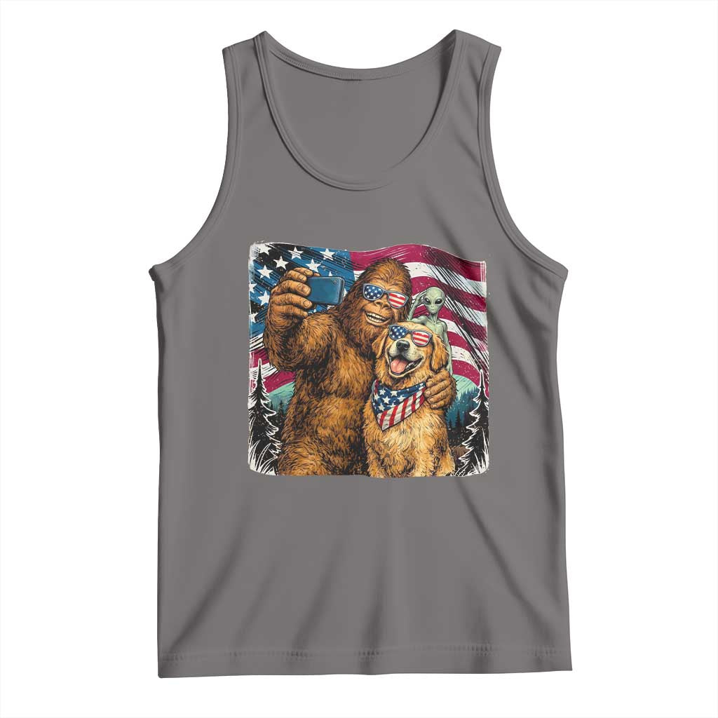 Funny Patriotic Bigfoot Golden Retriever Selfie Squad Tank Top
