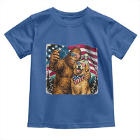 Funny Patriotic Bigfoot Golden Retriever Selfie Squad Toddler T Shirt