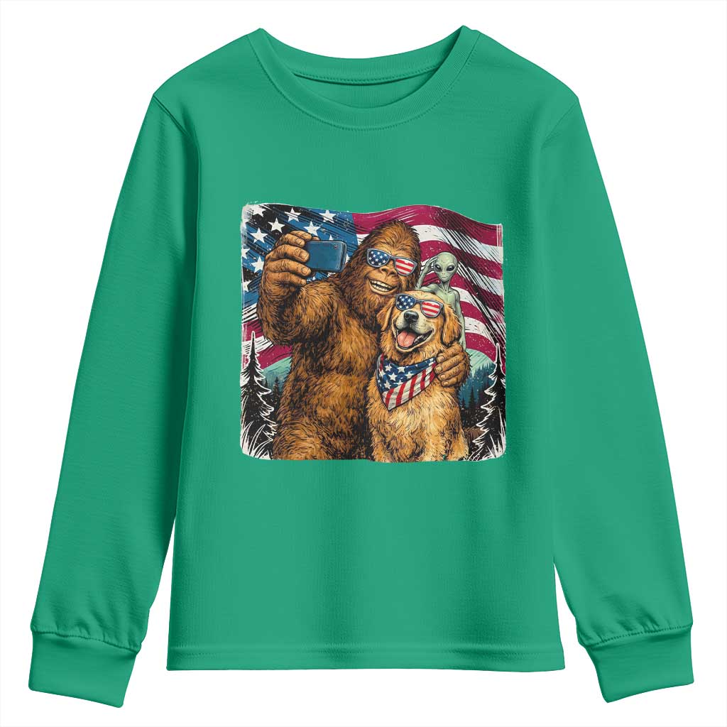 Funny Patriotic Bigfoot Golden Retriever Selfie Squad Youth Sweatshirt