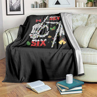 Six And Seven Meme Skeleton Throw Blanket Funny Trendy Christmas Party Gift - Wonder Print Shop