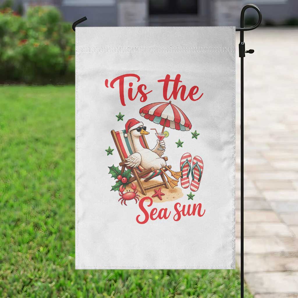 Funny Christmas In July Goose Garden Flag Tropical Summer Beach Party