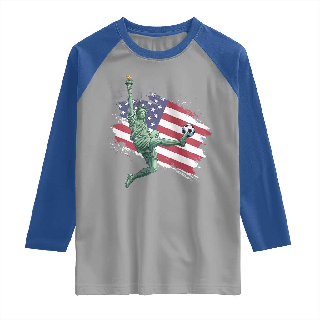 Funny Statue Of Liberty Playing Soccer Raglan Shirt New Yorker Fan Gift