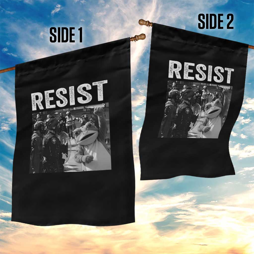 Portland Frog Protest Garden Flag Funny Rebel Gift - Wonder Print Shop