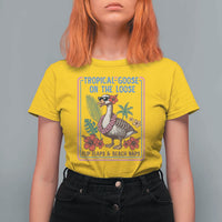 Funny Hawaiian Beach Vacation Graphic T Shirt For Women Tropical Goose On The Loose