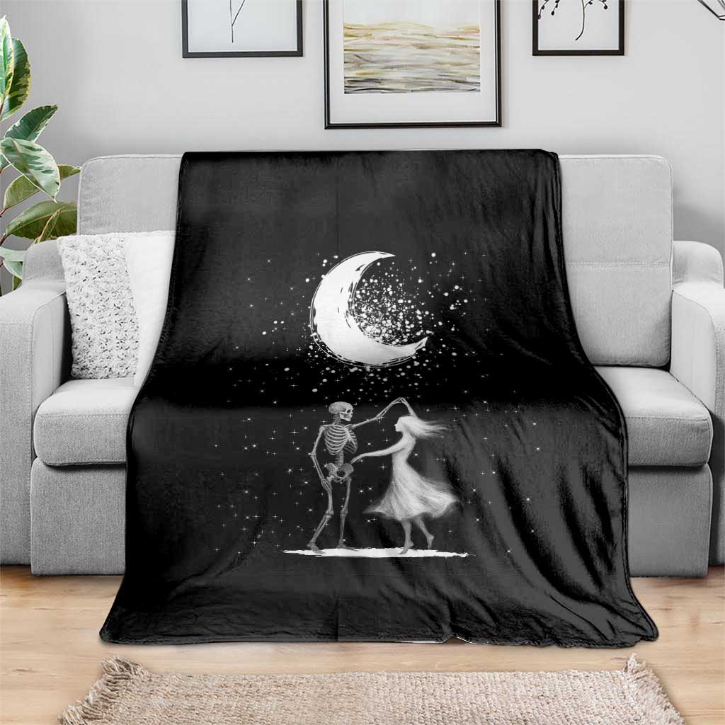 Skeleton Lover Dancing Under The Moon Dark Romantic Art Throw Blanket - Wonder Print Shop