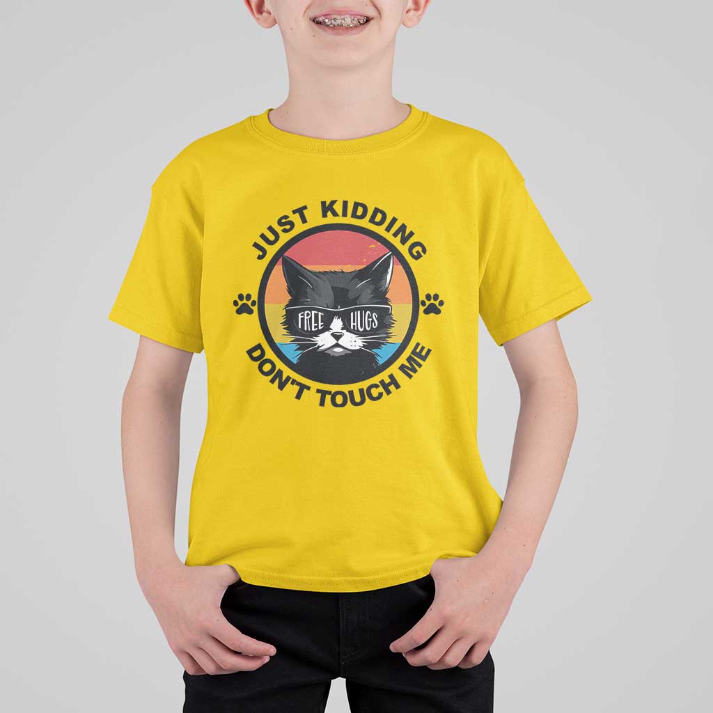 Black Cat Lovers T Shirt For Kid Free Hugs Just Kidding Do Not Touch Me Gift - Wonder Print Shop