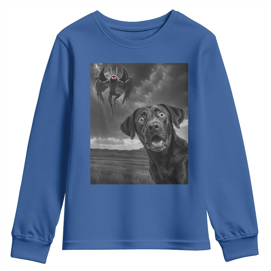 Funny Labrador Selfie With Mothman Youth Sweatshirt Cryptid Gift - Wonder Print Shop