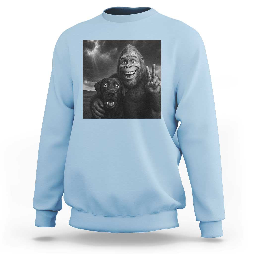 Cute Labrador Selfie With Bigfoot Sweatshirt Funny Cryptid - Wonder Print Shop