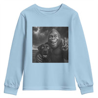 Cute Labrador Selfie With Bigfoot Youth Sweatshirt Funny Cryptid - Wonder Print Shop