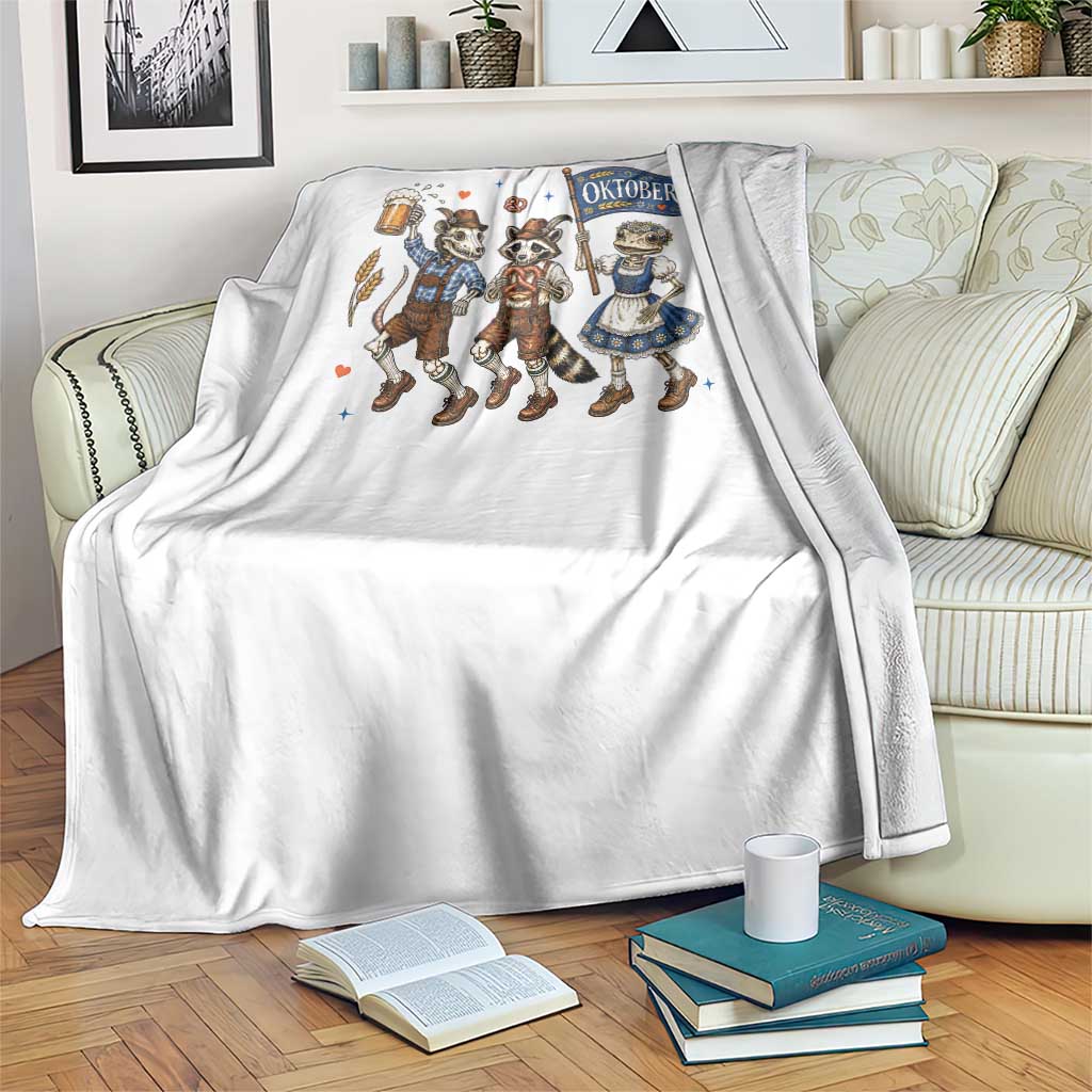 Funny Opossum Raccoon Frog Oktoberfest Beer Graphic Throw Blanket Spooky Drinking Team