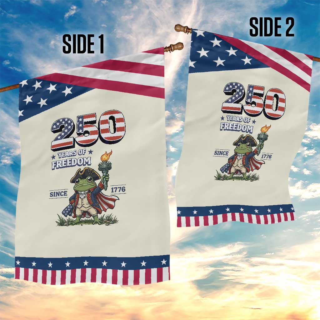 Patriotic Frog Raising The Torch Garden Flag 250 Years Of Freedom